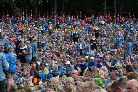 Foto fra FDF's landslejr 2016, til gudstjeneste med 15.000 børn, unge og voksne